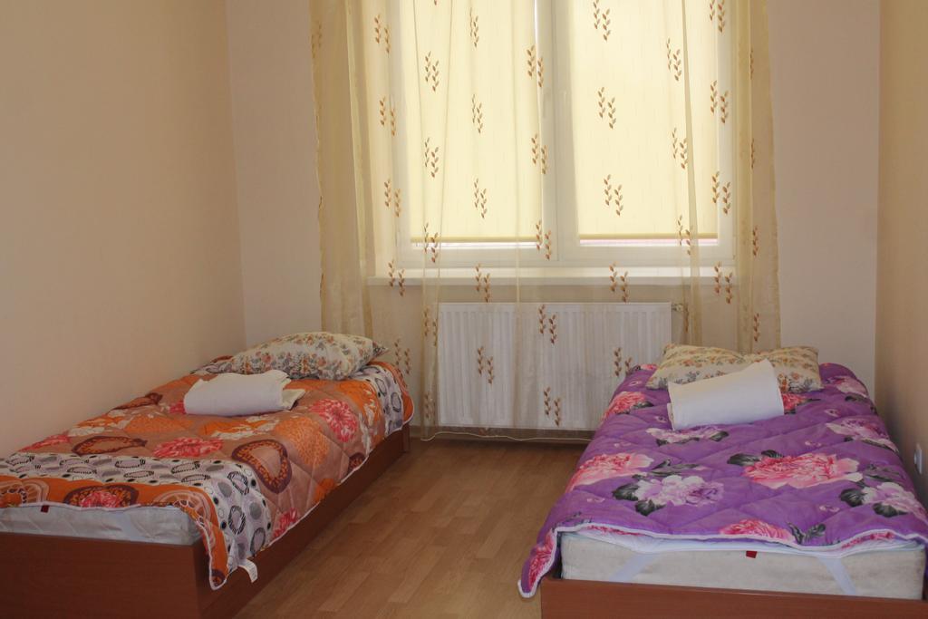 Apartments On Parkaniya 2A Mukacheve Exterior photo